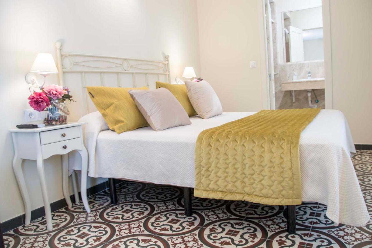 Hostal Boutique Casa La Laja Chiclana de la Frontera Dış mekan fotoğraf